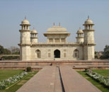 Itmad-Ud-Daulah - Agra